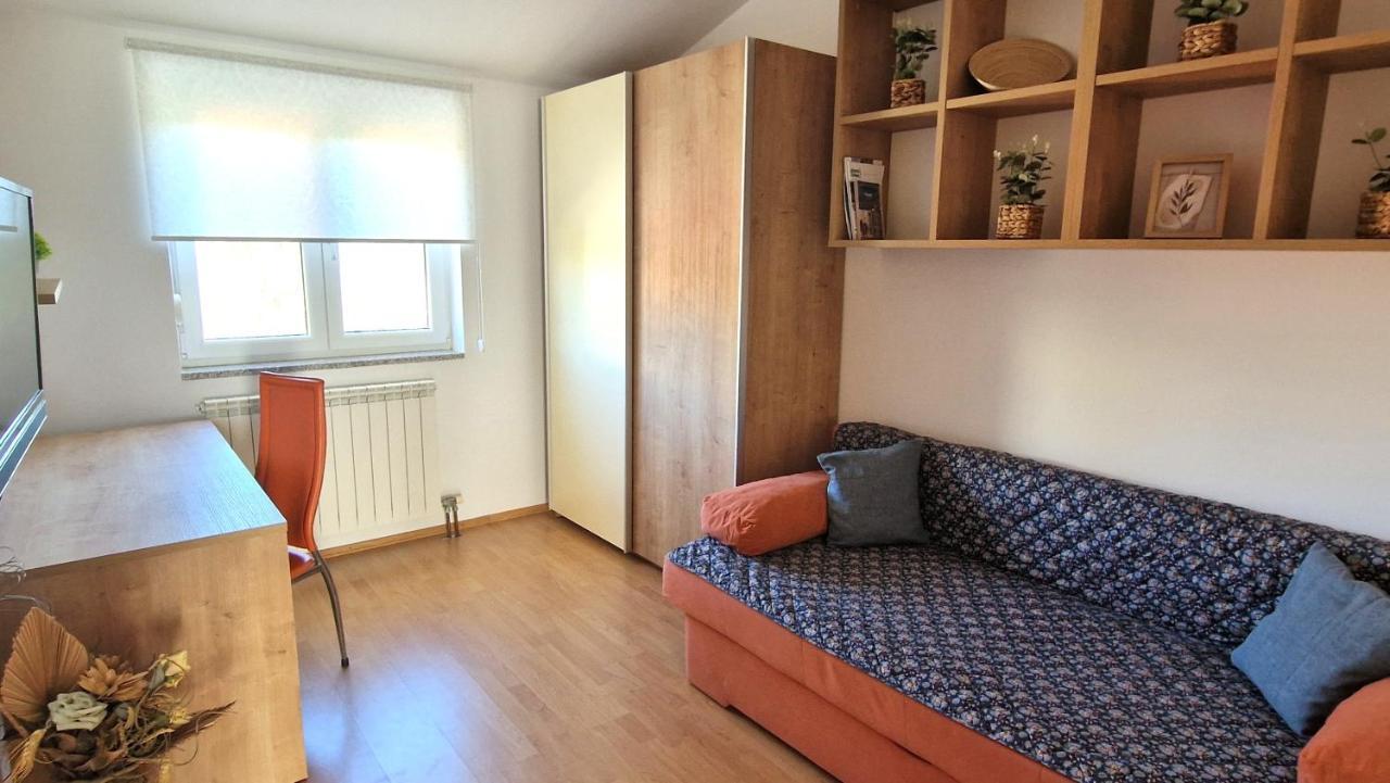 Apartments Ana & Ivan 克尔克 外观 照片